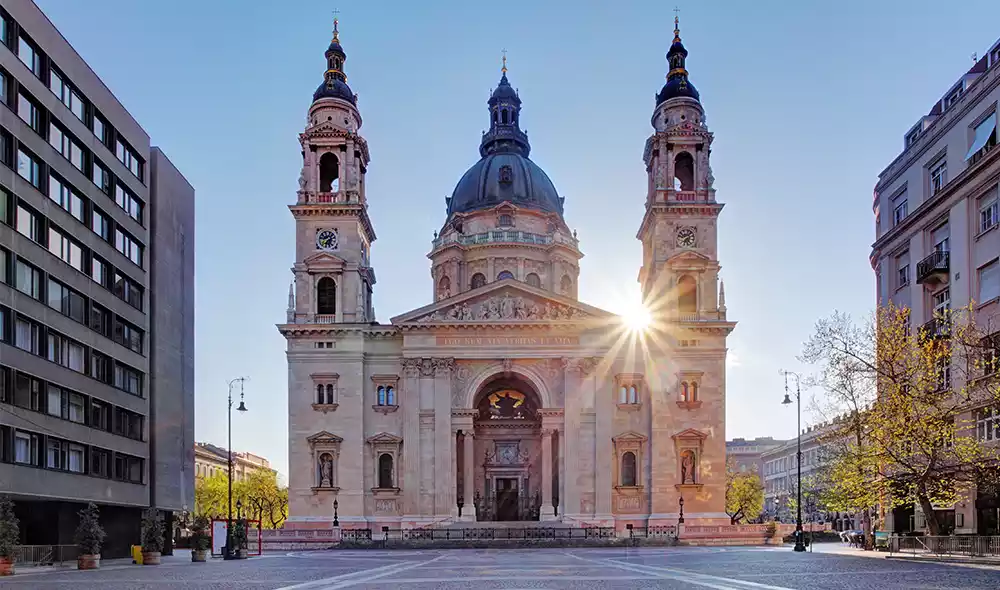 the view of St. Stephen's Basilica at sunrise